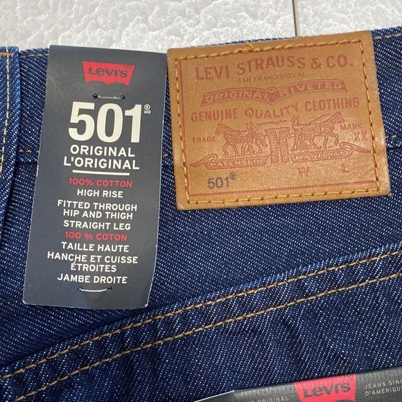 Levi’s 501 ORIGINAL HIGH RISE STRAIGHT LEG FIT WITH A BUTTON FLY SZ W24 L32 - Picture 6 of 8